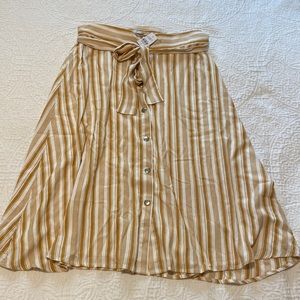 Loft size 6 midi skirt -new